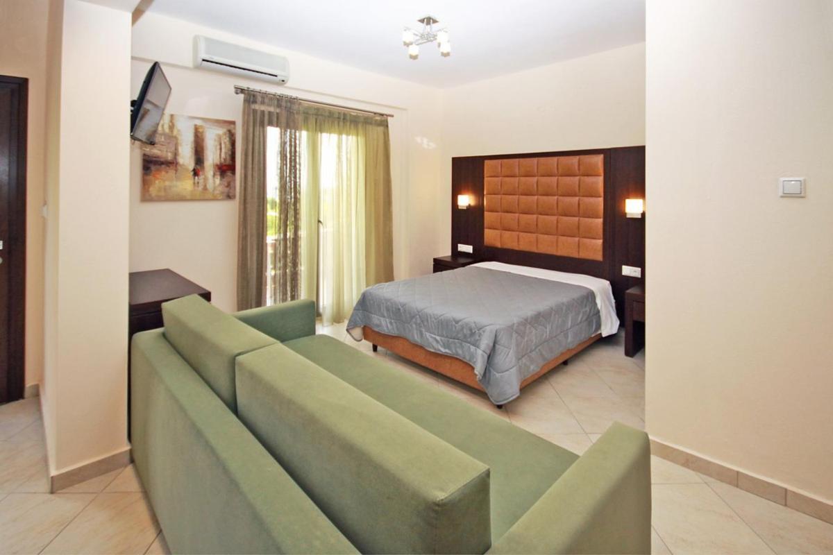 Stamos Apartments And Studios Вурвуру Экстерьер фото