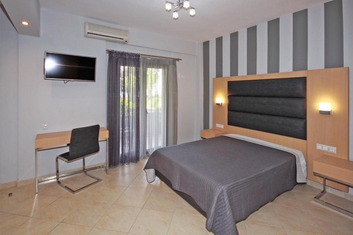 Stamos Apartments And Studios Вурвуру Номер фото